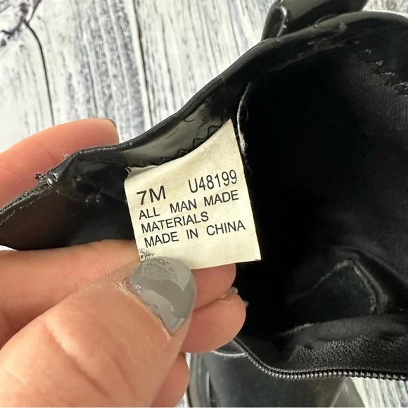 Vintage 90’s Unlisted Vegan Leather Chunky Black Boots - Picture 11 of 11